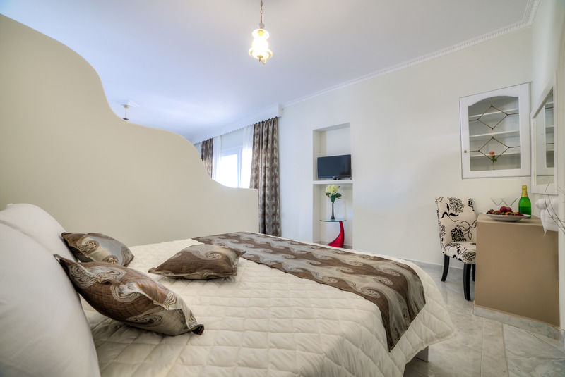 Pantheon Hotel Agios Georgios  Eksteriør billede
