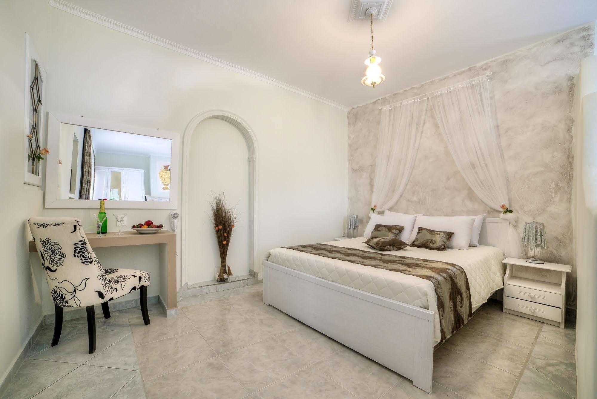 Pantheon Hotel Agios Georgios  Eksteriør billede