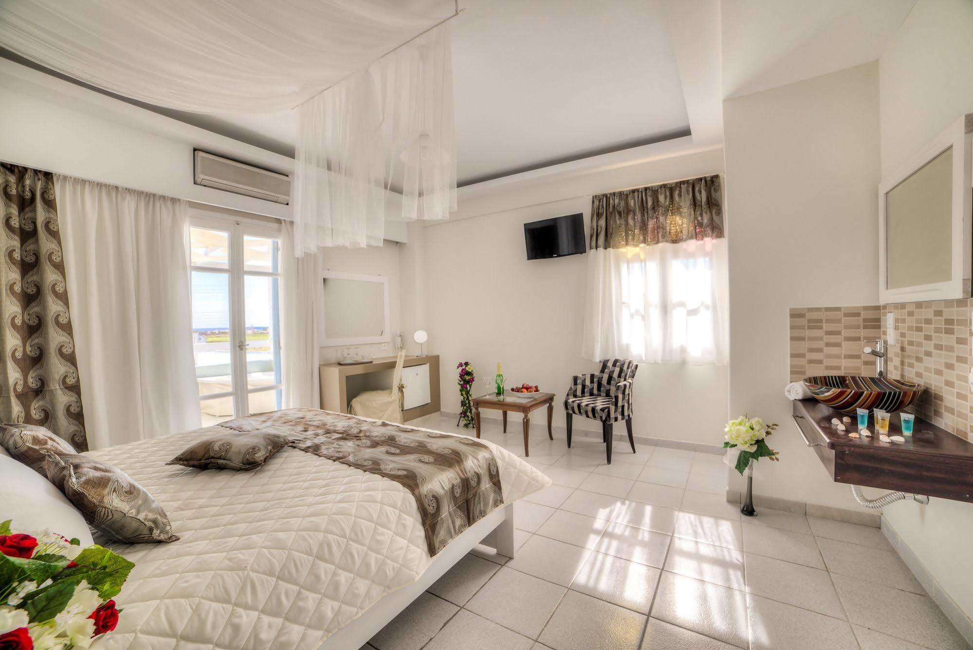 Pantheon Hotel Agios Georgios  Eksteriør billede