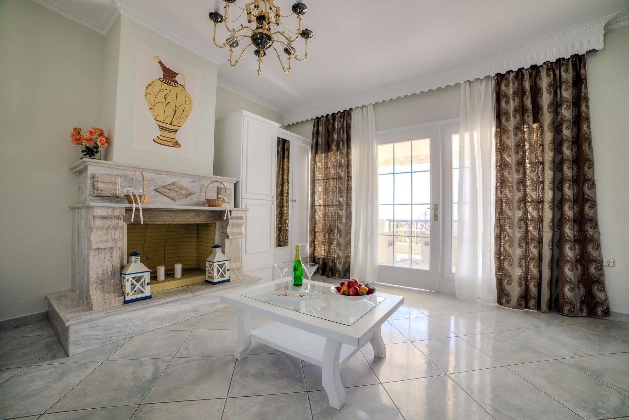 Pantheon Hotel Agios Georgios  Eksteriør billede