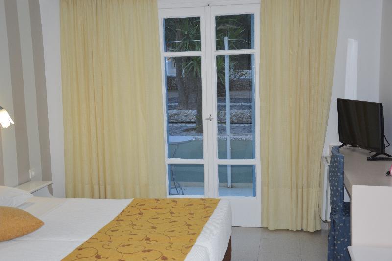 Pantheon Hotel Agios Georgios  Eksteriør billede